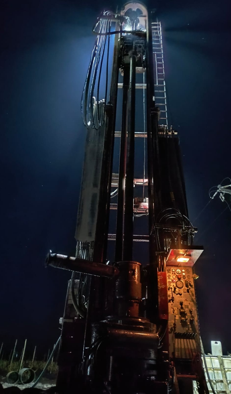 Equipo de Perfosur en operación nocturna